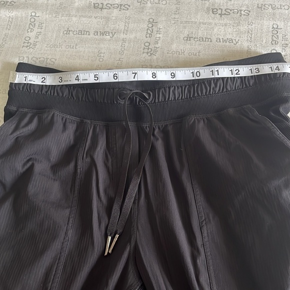 Lululemon Dance Studio Mid-Rise Jogger Pants Black Size 6 - Picture 11 of 12